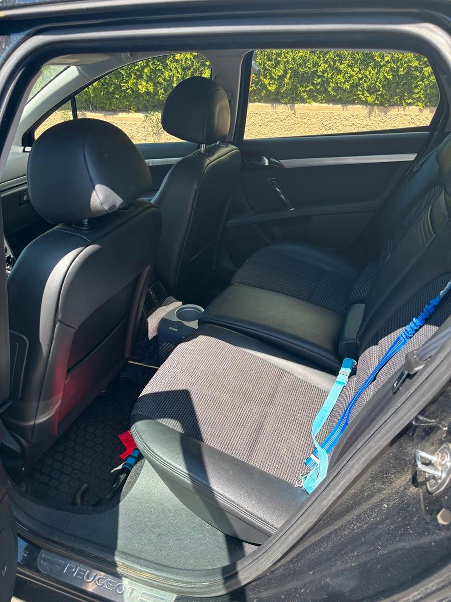 Peugeot 407 2010 — photo 10