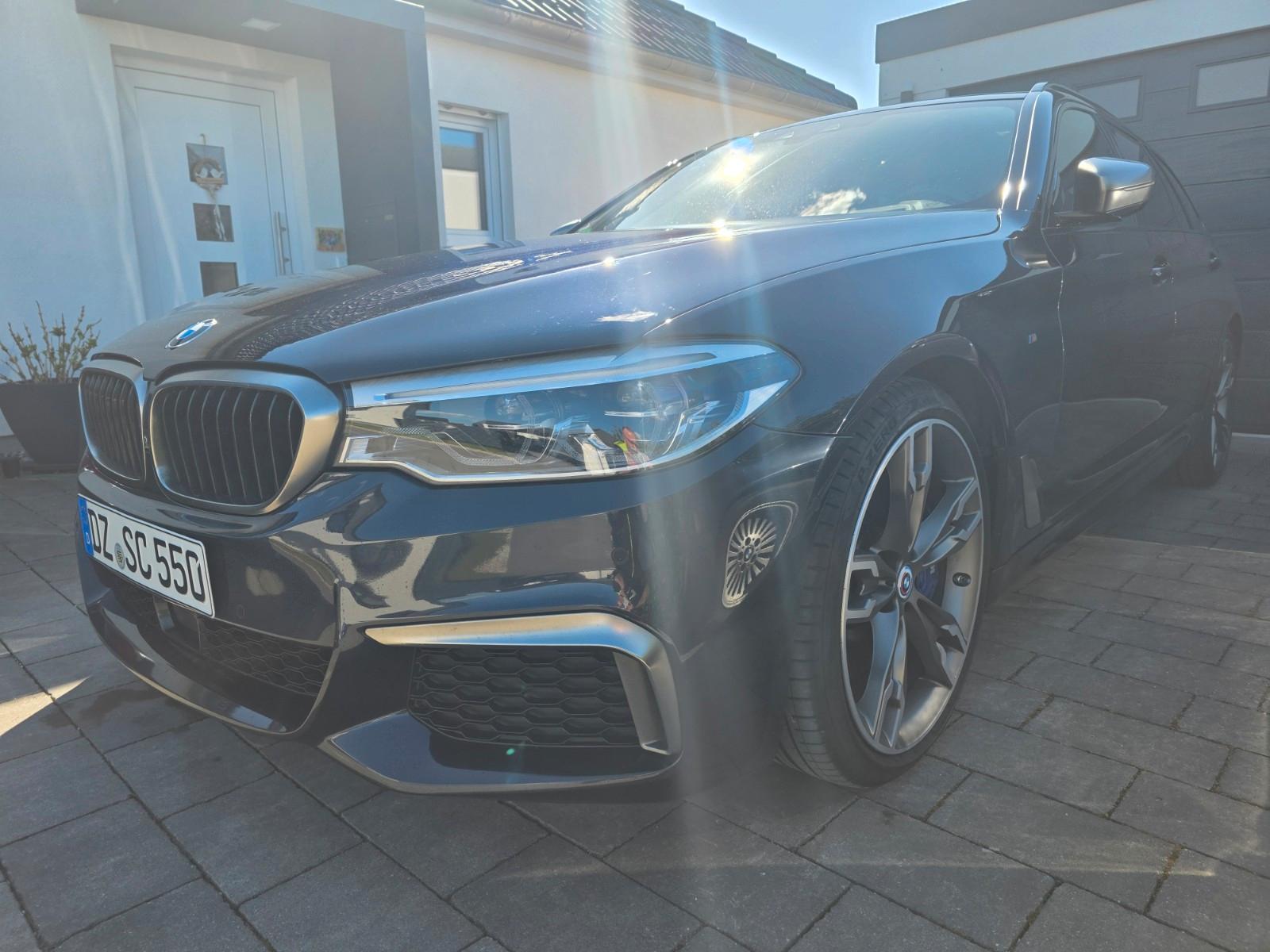BMW M550