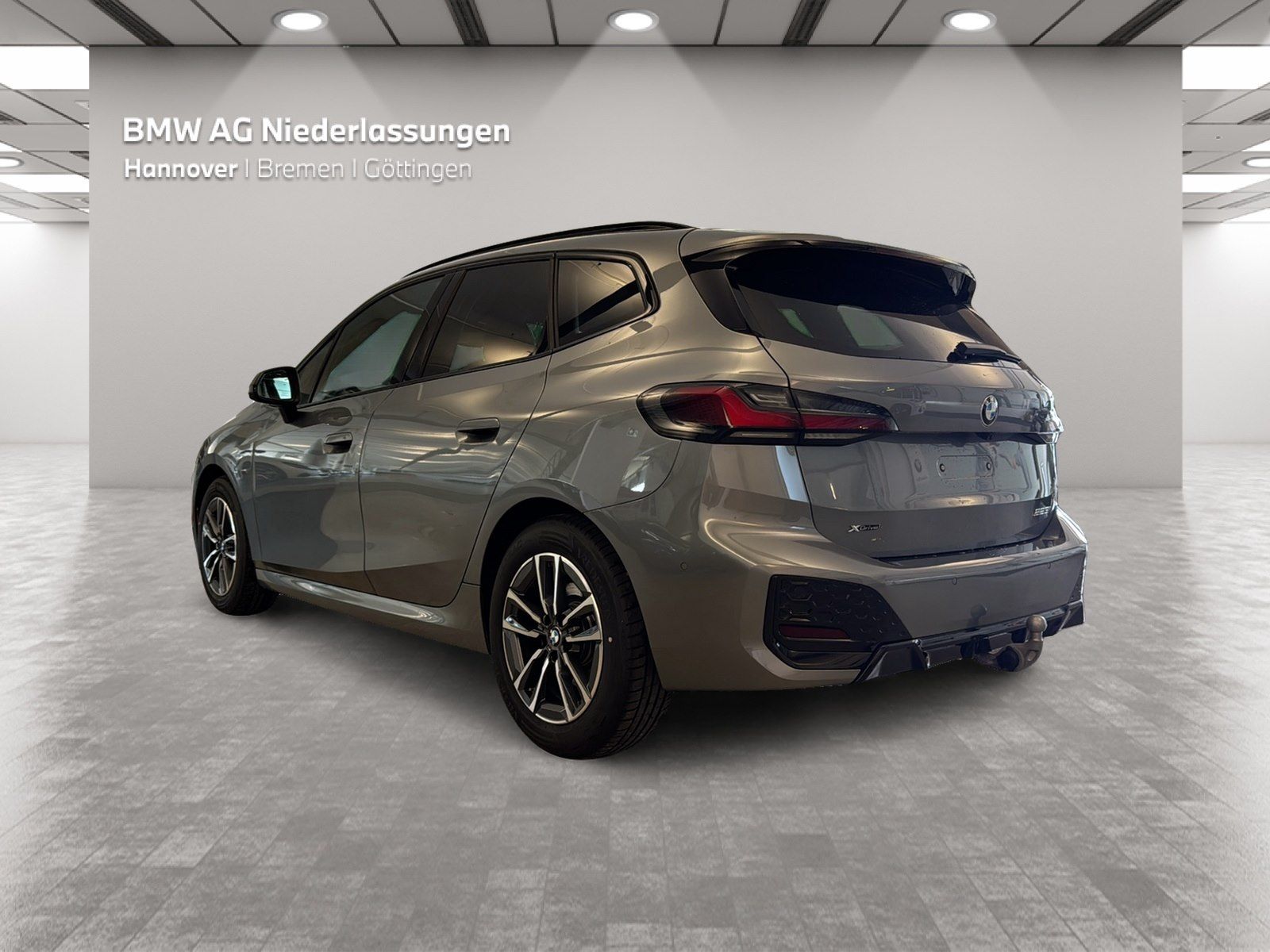 BMW 223 Active Tourer - Bild 2