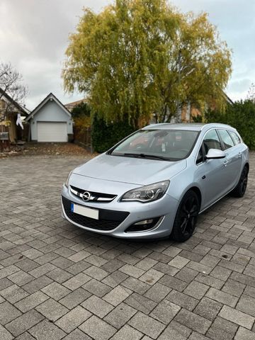 Opel Astra J Sportstourer 1.6 CDTI