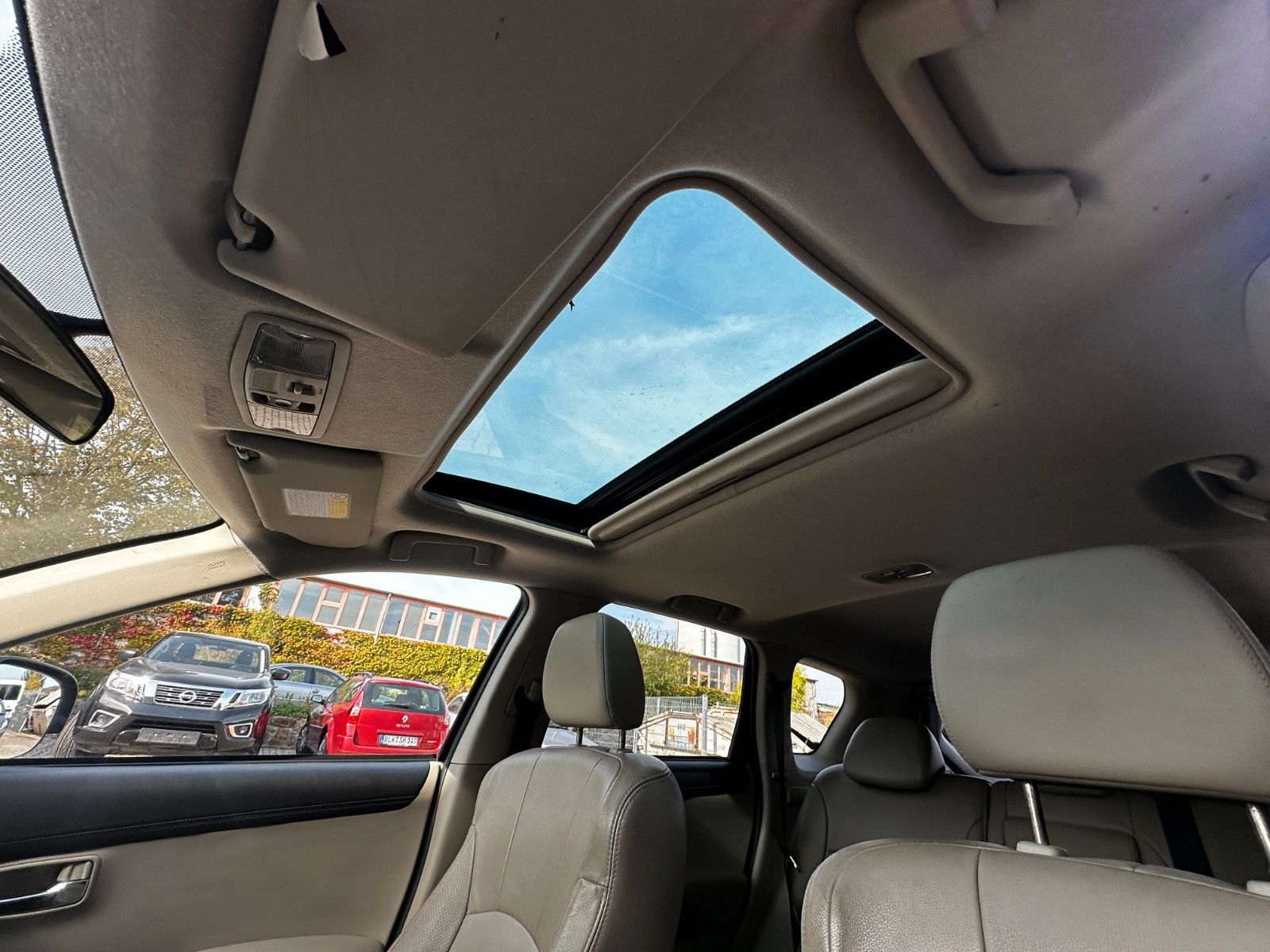 Fahrzeugabbildung Mitsubishi Outlander Instyle 4WD,Allrad,Leder, Automatik,