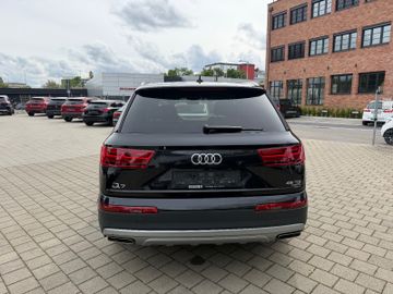Audi Q7 - 8