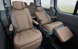 Hyundai STARIA 2.2 CRDi Signature 7-Sitzer Auto 4WD ... - Hyundai STARIA von privat