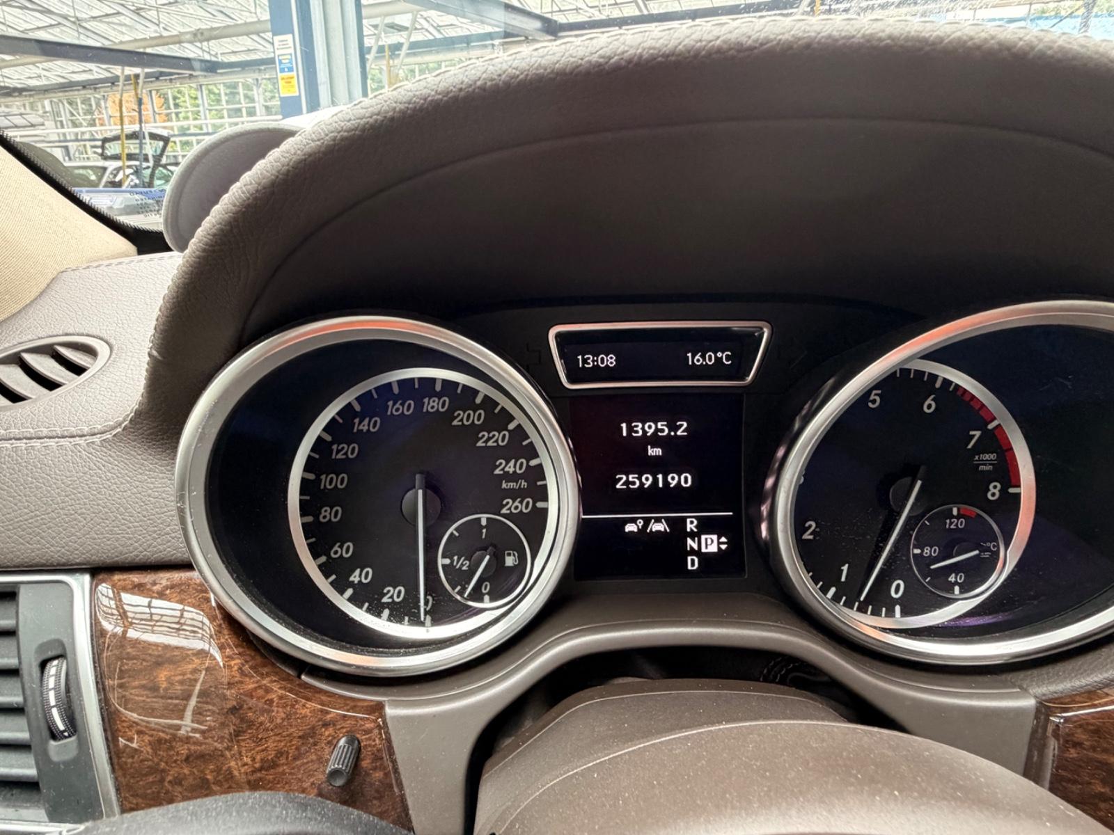 Mercedes-Benz ML 350 4MATIC BlueEFFICIENCY Standard