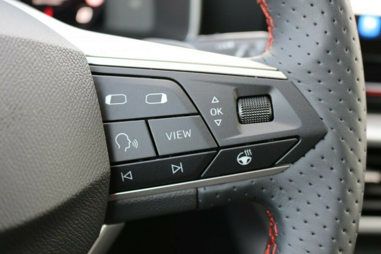 Fahrzeugabbildung SEAT Leon FR Plus 1.5 eTSI 150 PS DSG