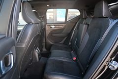 Fahrzeugabbildung Volvo XC40 T5 Recharge R-Design*360°*STDHZG*PANO*