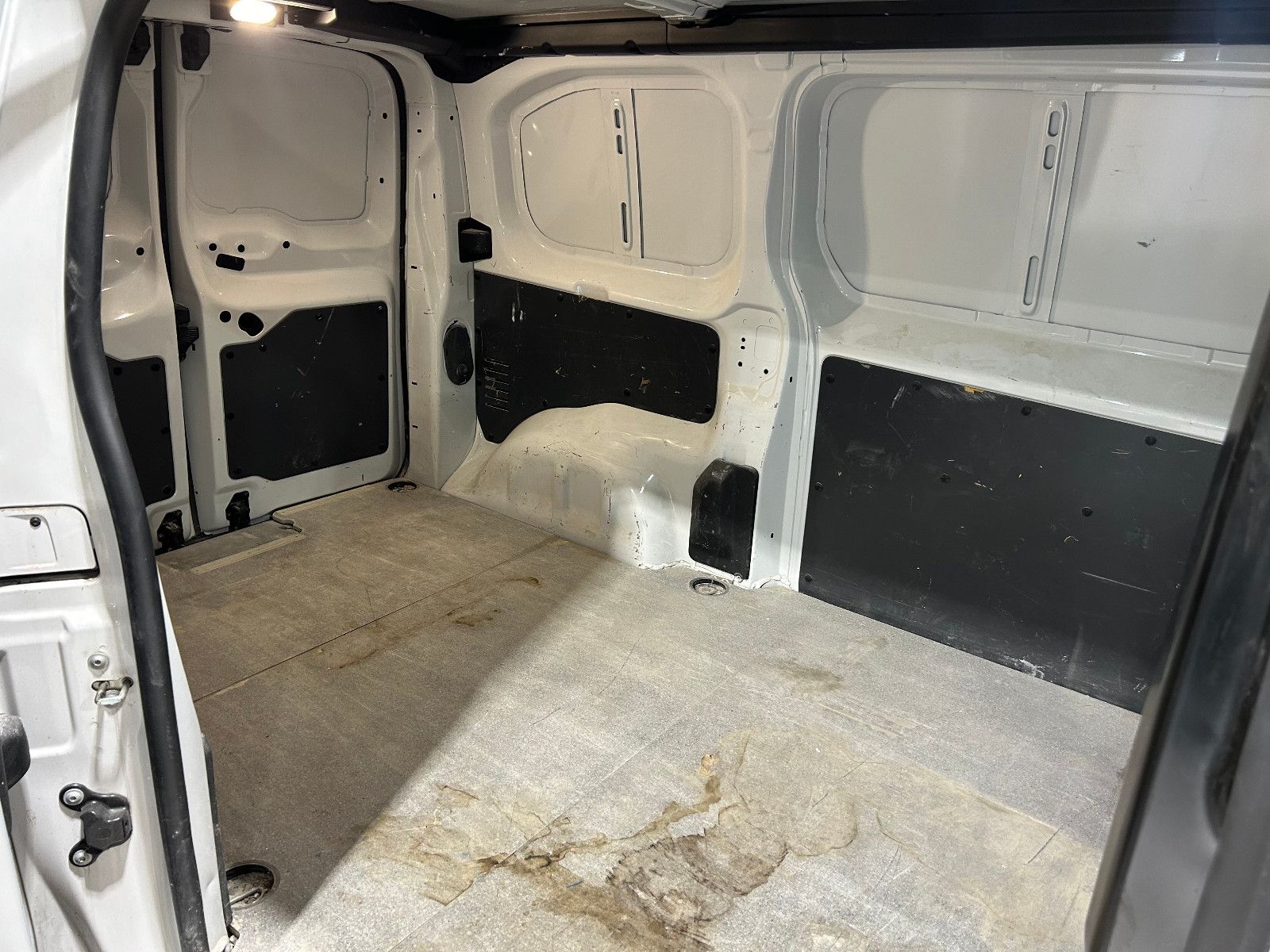 Fahrzeugabbildung Fiat Scudo L2 Basis/360°/APPLE/KLIMA/3-SITZ