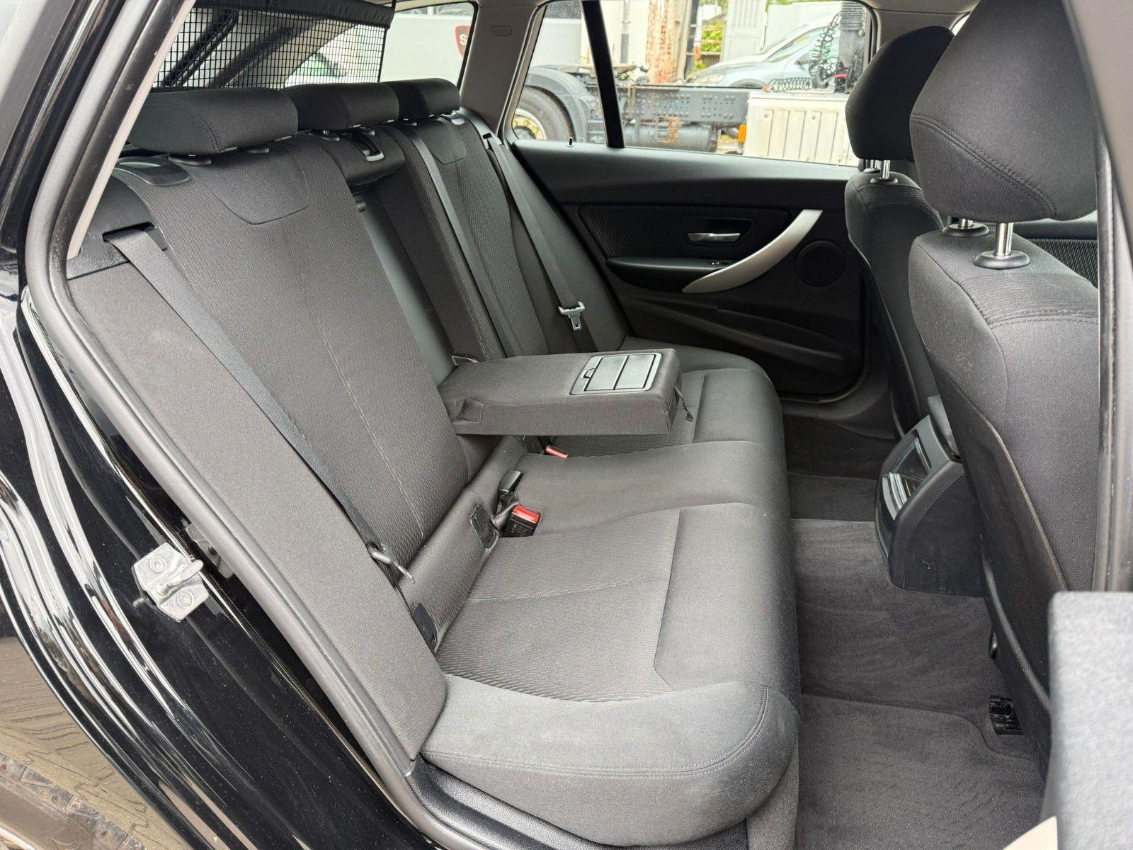 BMW 320 2015 — photo 11