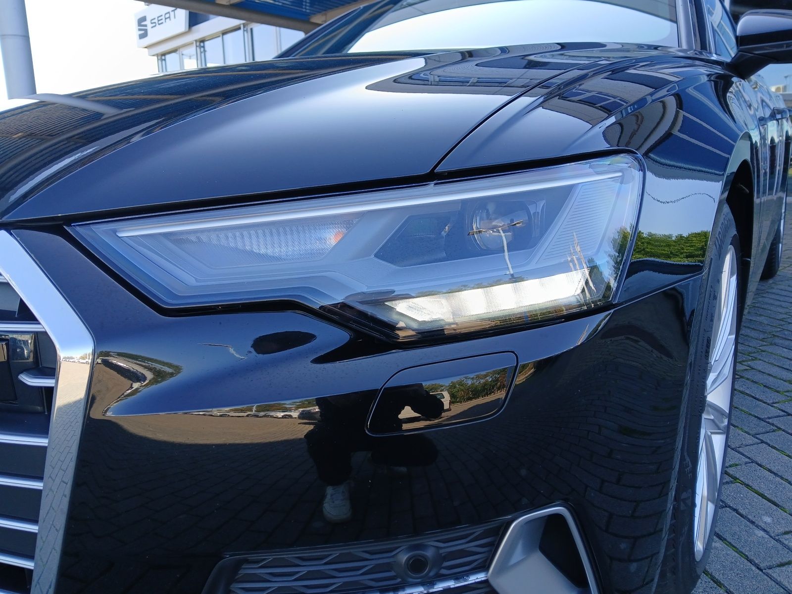 Fahrzeugabbildung Audi A6 Avant 40 TDI sport S-tronic LED Navi Leder AC