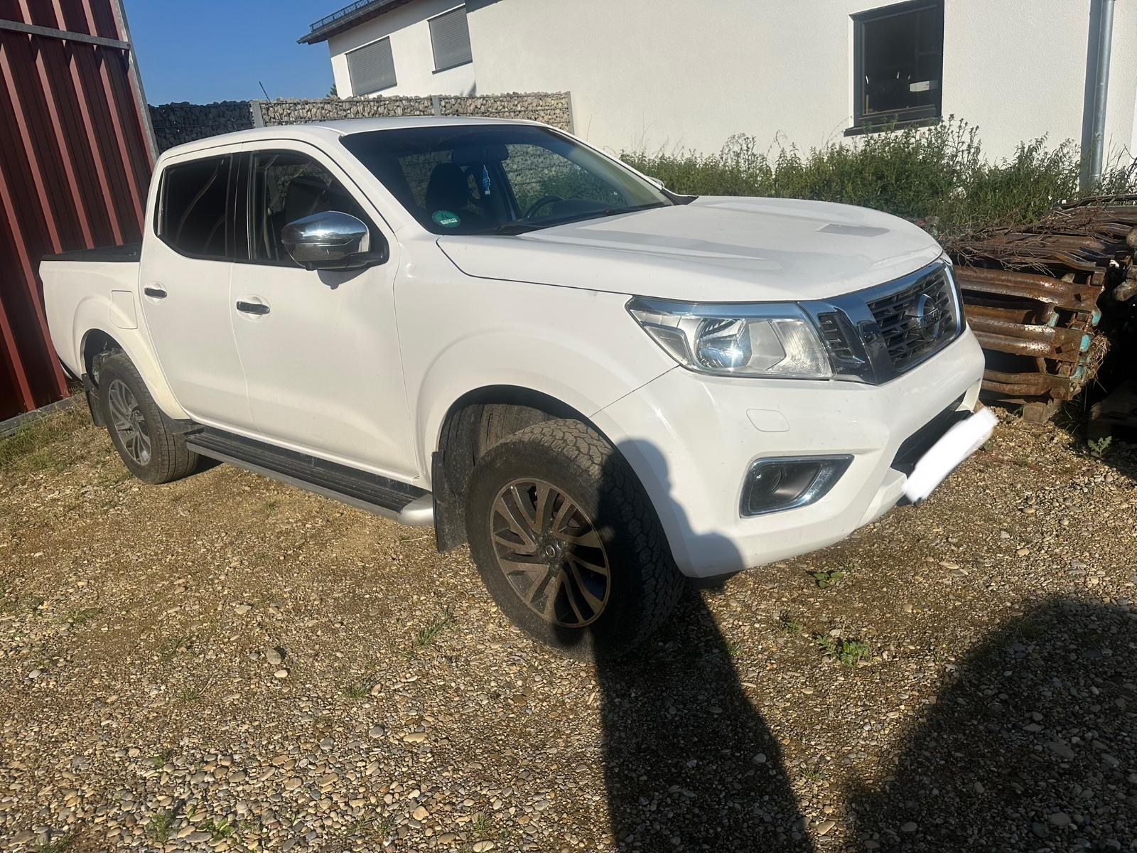 Nissan Navara NP300 Visia King Cab 4x4