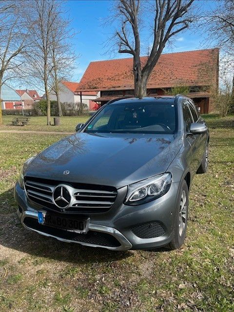Image of Mercedes-Benz GLC 250