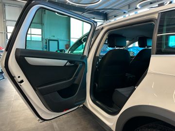 Volkswagen Passat Alltrack Variant Basis BMT 4Motion *AHK*