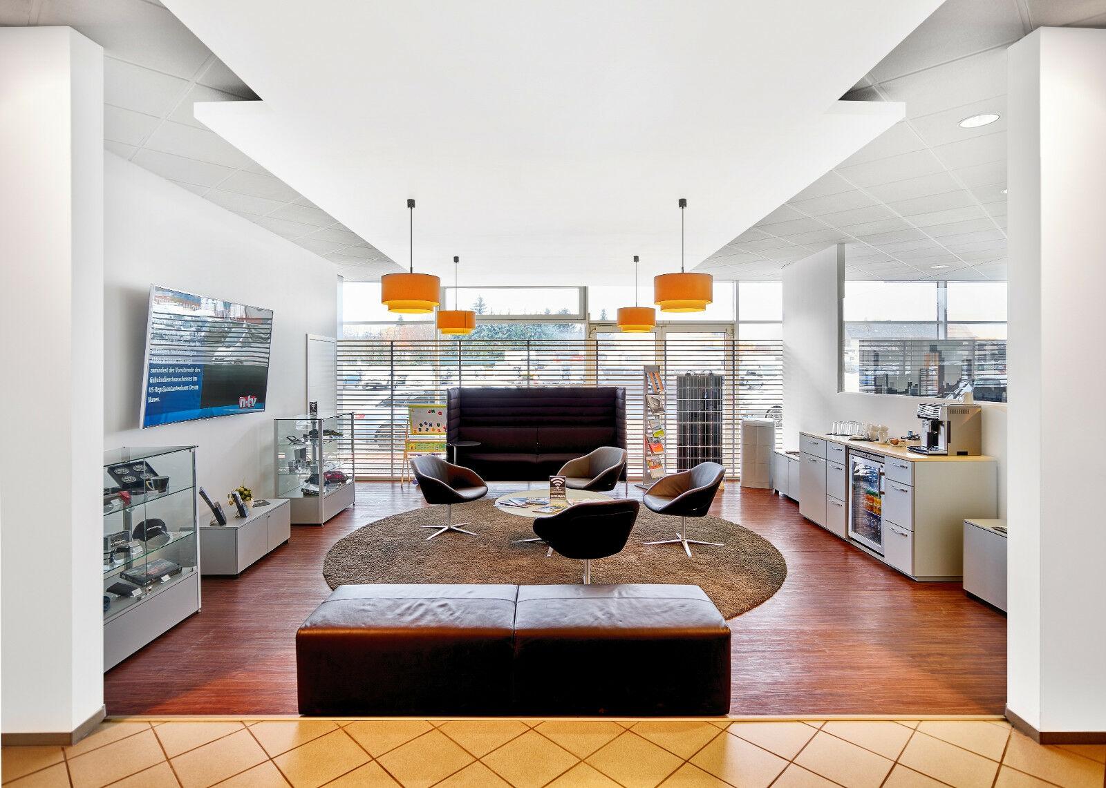 showroom-image-main