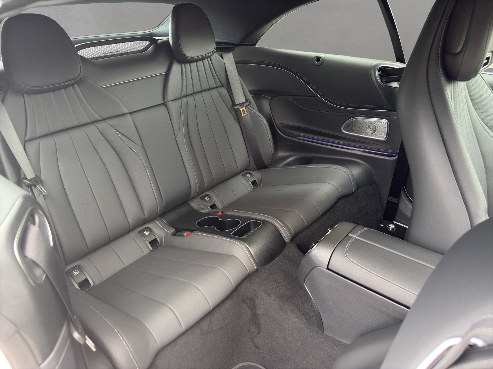 Fahrzeugabbildung Mercedes-Benz CLE 300 4M AMG DigiLight 360°Burm Distr Head-Up