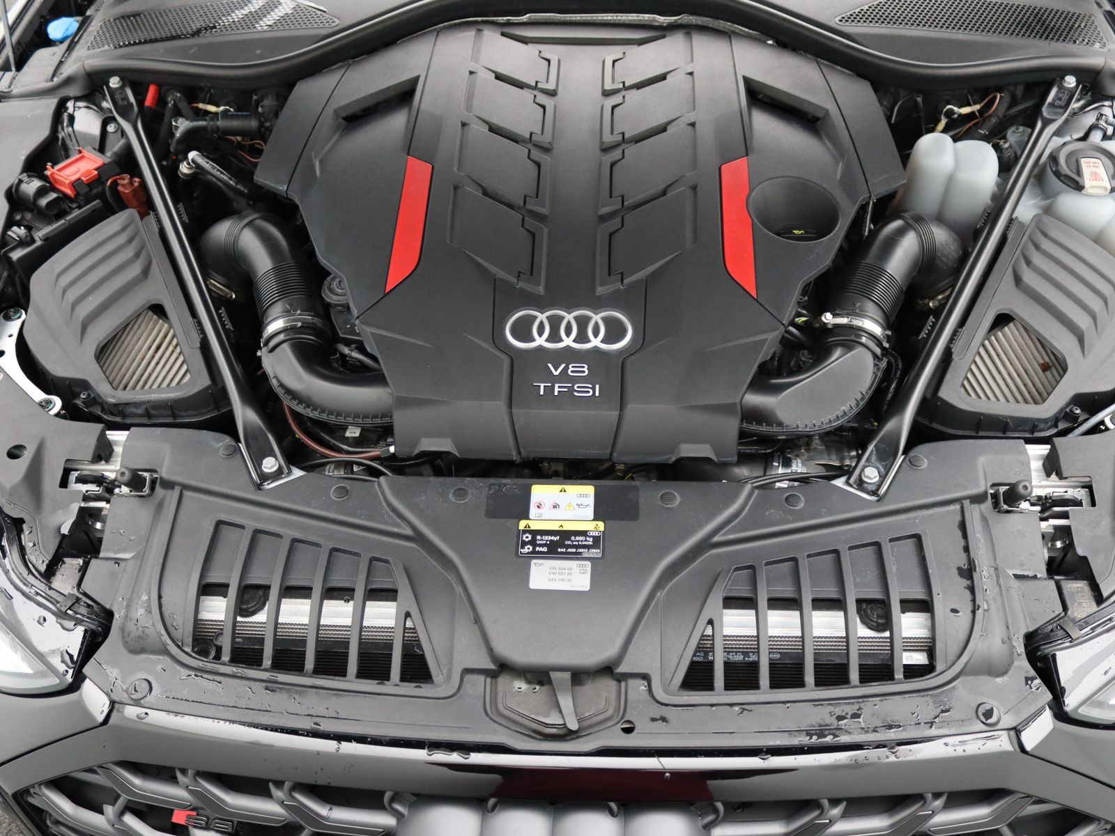 Audi S8 - Bild 18