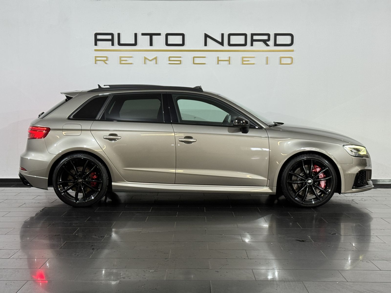 Audi RS3 foto 5