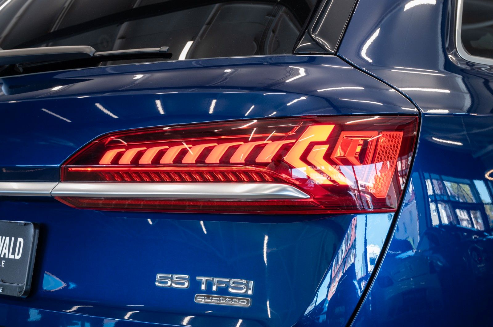 Audi Q7 55 TFSI quattro S-LINE MATRIX AHK KEYLESS foto 8