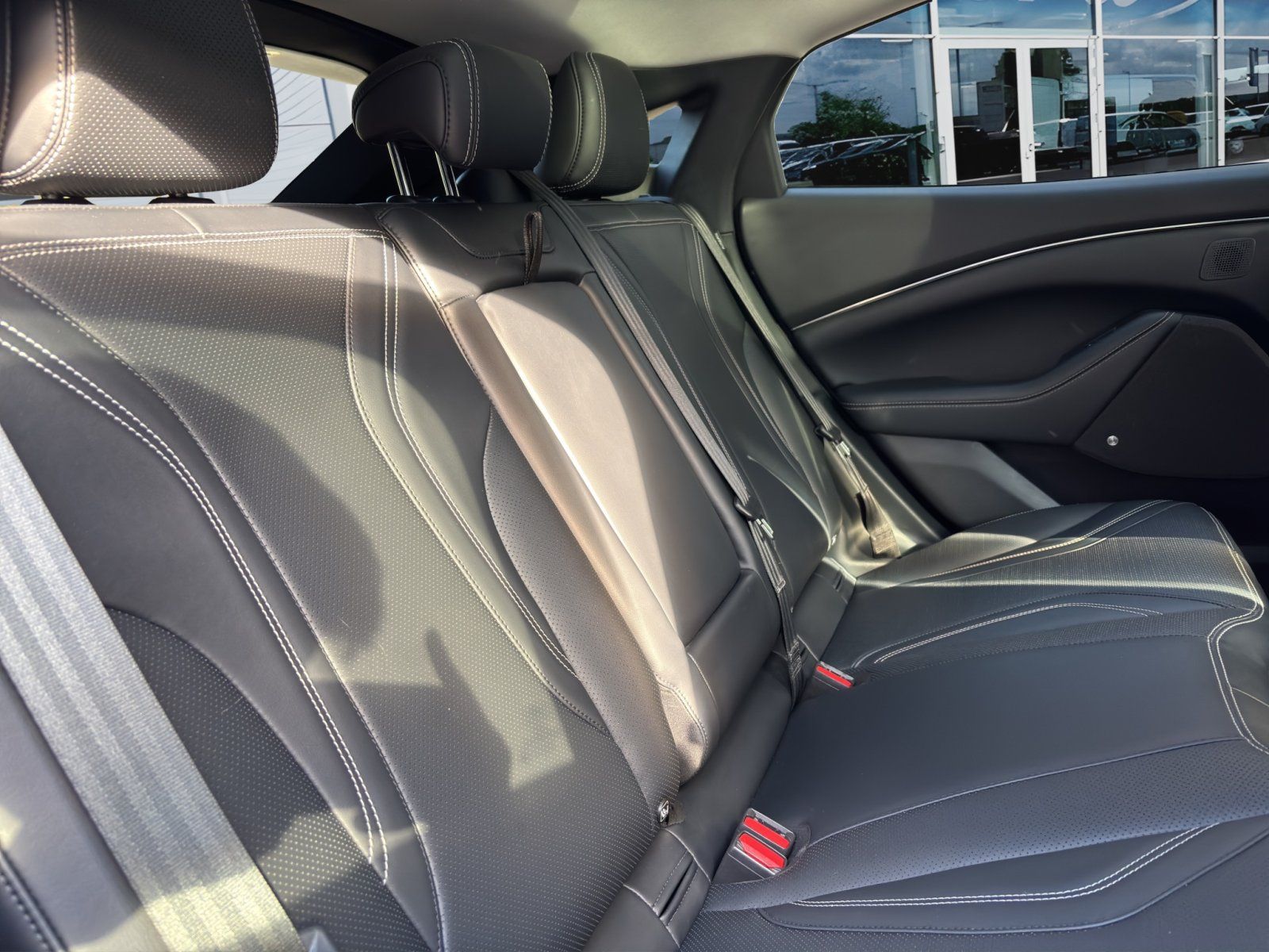 Fahrzeugabbildung Ford Mustang Mach-E Basis