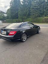 Mercedes-Benz C250 Coupé AMG Optik mit Sound. - Mercedes-Benz C 250 in Düsseldorf