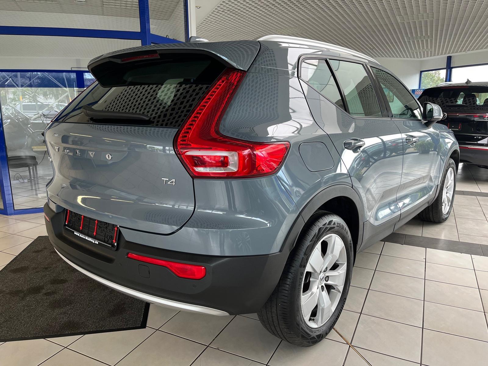 Volvo XC40 T4 Momentum,Voll-LED,AHK,RKF,Navi,