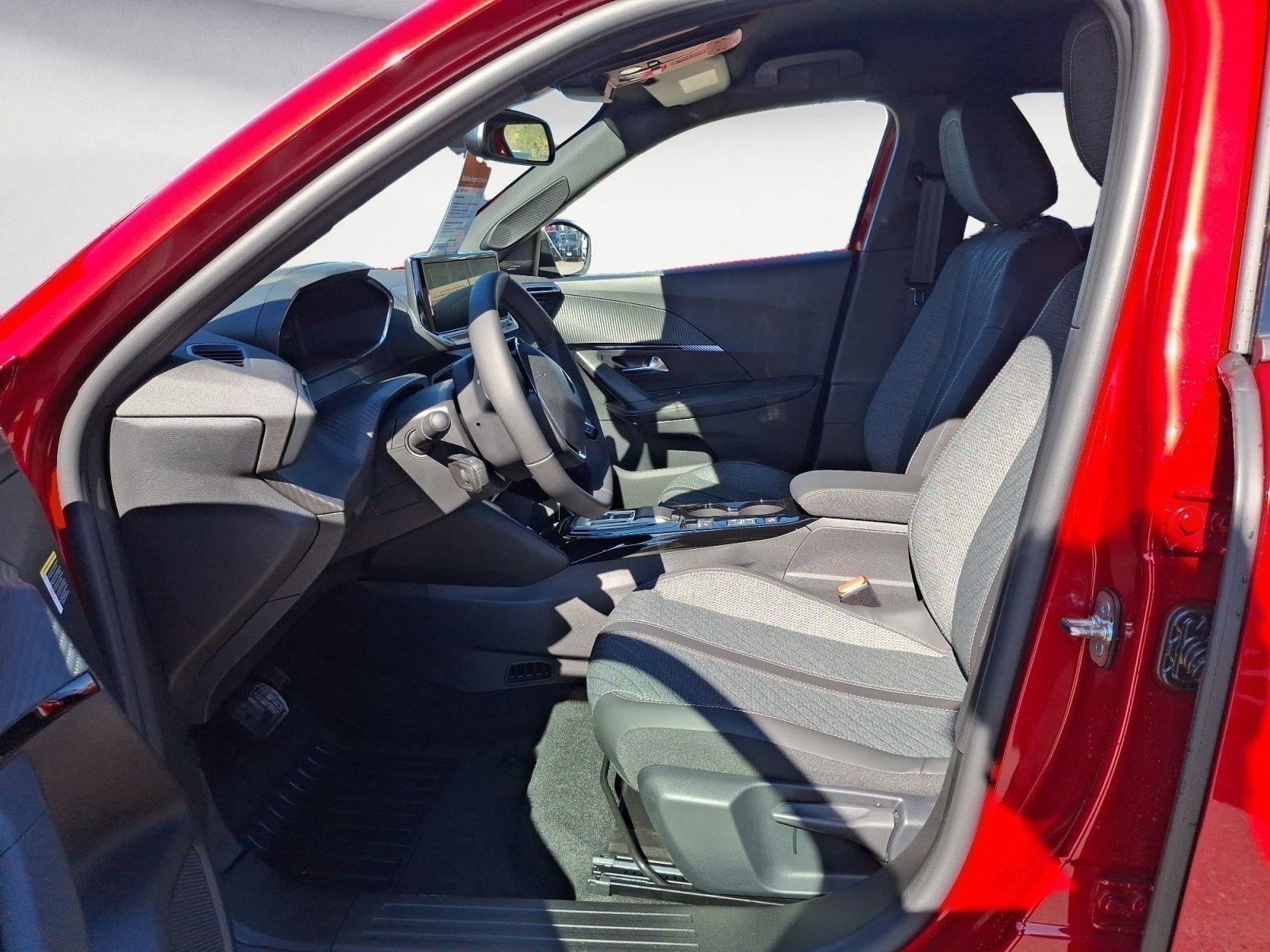 Peugeot 2008 - Bild 8