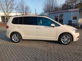 Volkswagen Touran 2.0 TDI SCR DSG Taxiausstattung 7-Sitze - Volkswagen Touran mit Diesel-Antrieb: Taxi, Kleinbus