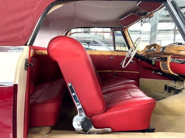Fahrzeugabbildung Mercedes-Benz 220 S Cabriolet Ponton