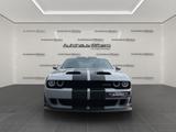 Dodge Challenger SRT Hellcat  - Dodge Challenger: Hellcat