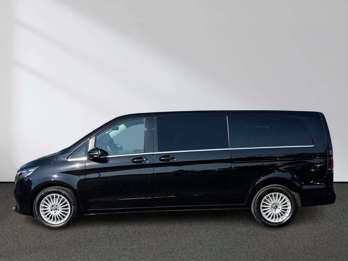 Mercedes-Benz V 300 d Avantgarde extralang Standhzg AHK2,5t 9G imagem 3