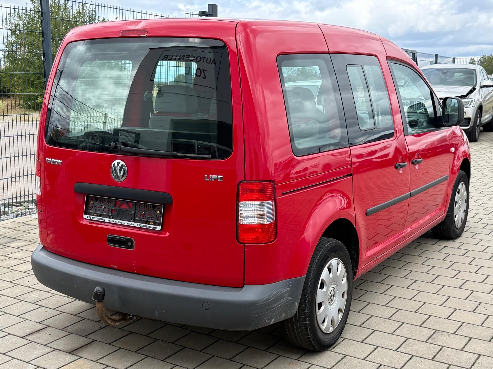 Volkswagen Caddy 2009 — interior