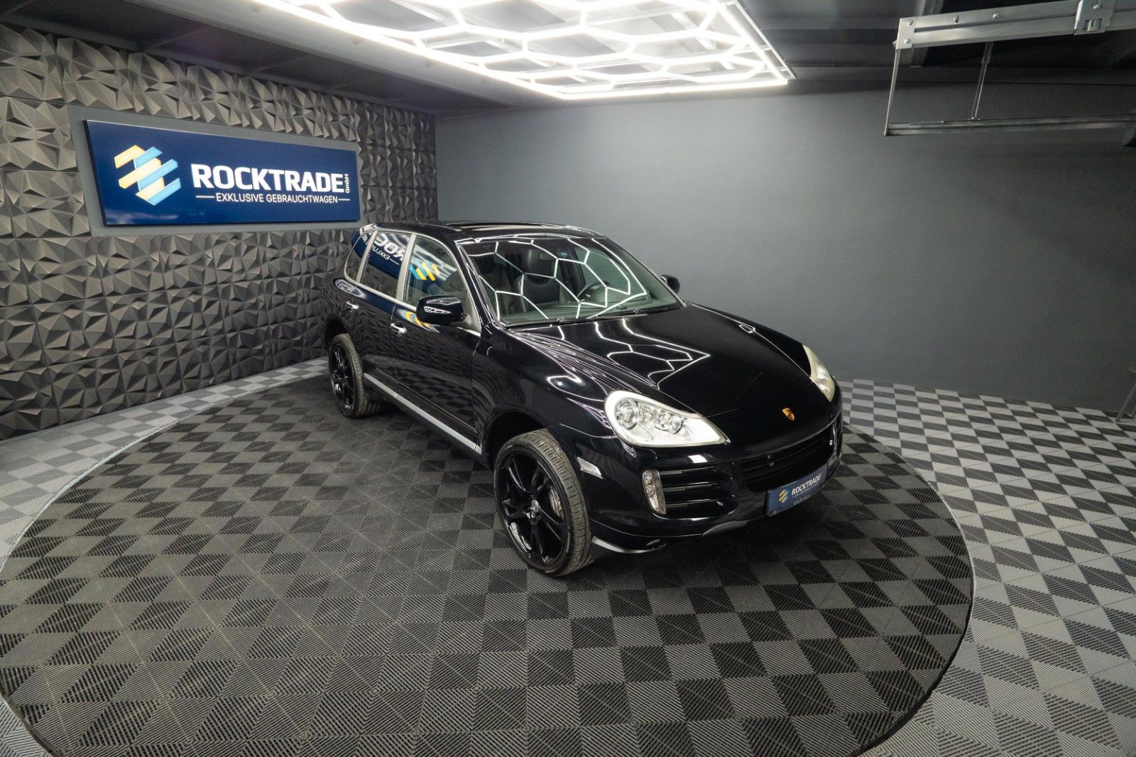 Fahrzeugabbildung Porsche Cayenne 3.6 V6 Black Edition | BOSE | 22Zoll ABT