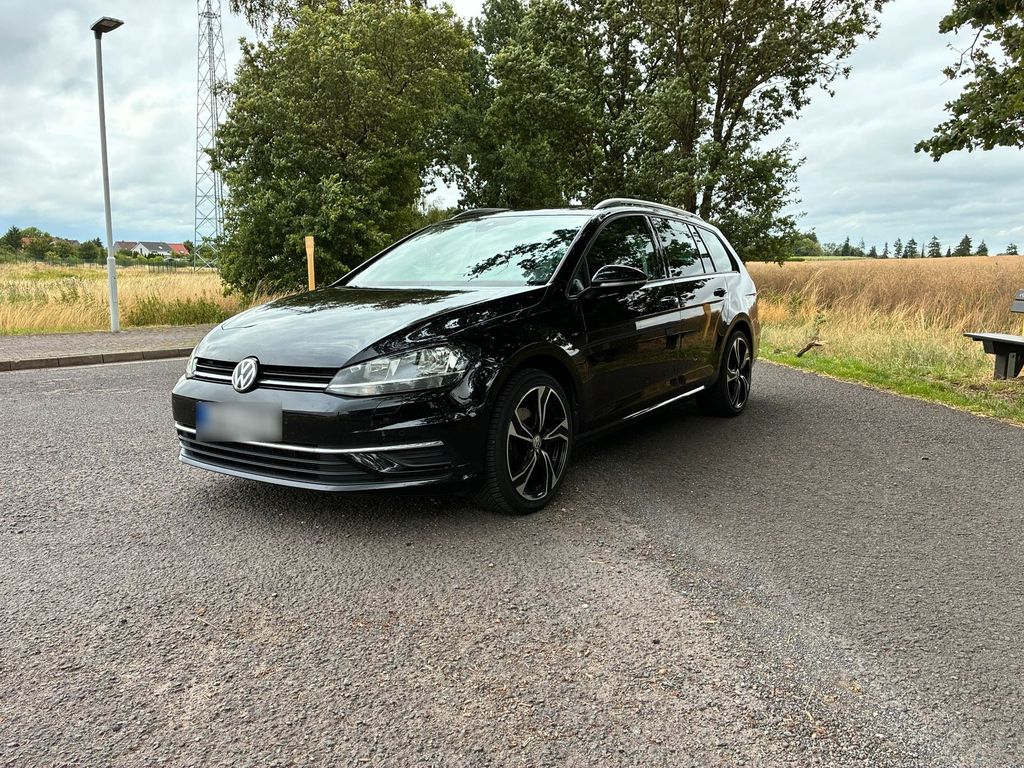 Image of Volkswagen Golf
