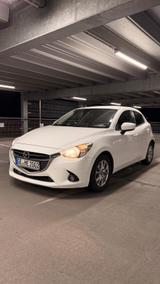 Mazda 2 SKYACTIV-G 90 White Edition White Edition - Mazda 2 in Düsseldorf
