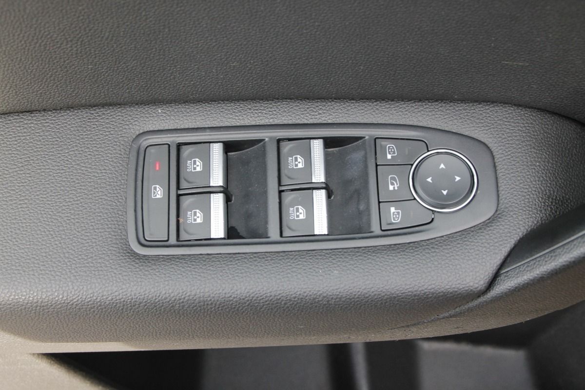 Fahrzeugabbildung Renault Captur II INTENS TCe 140 EDC