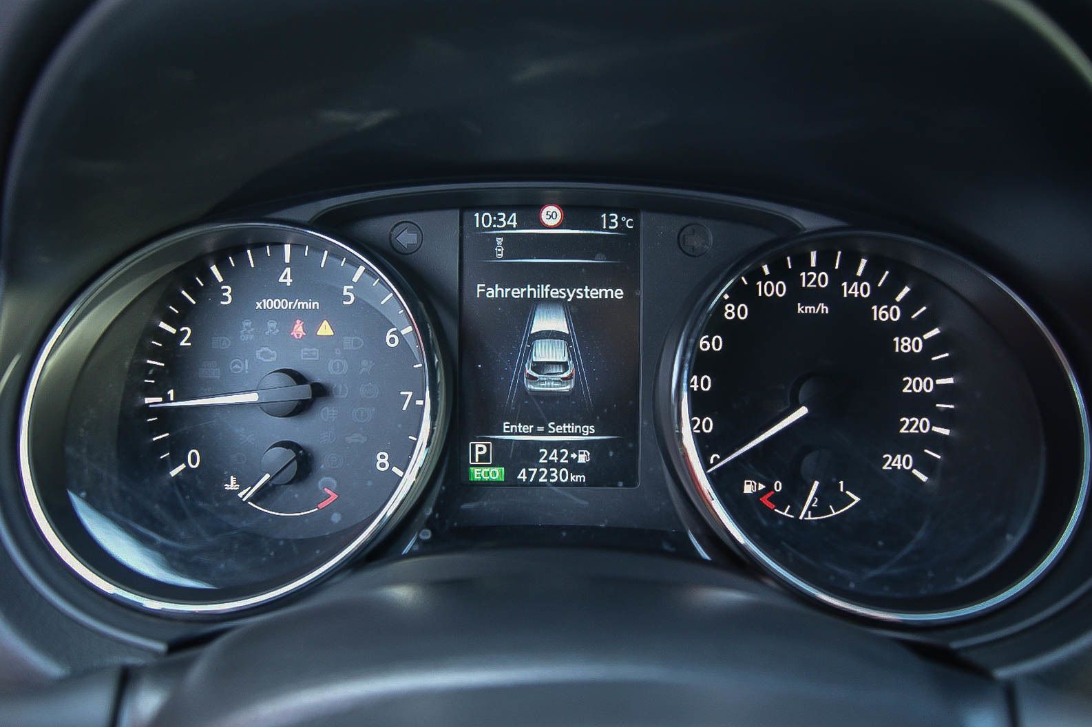 Fahrzeugabbildung Nissan Qashqai DIG-T 12 N-Connecta KAMERA RENTNERBESITZ