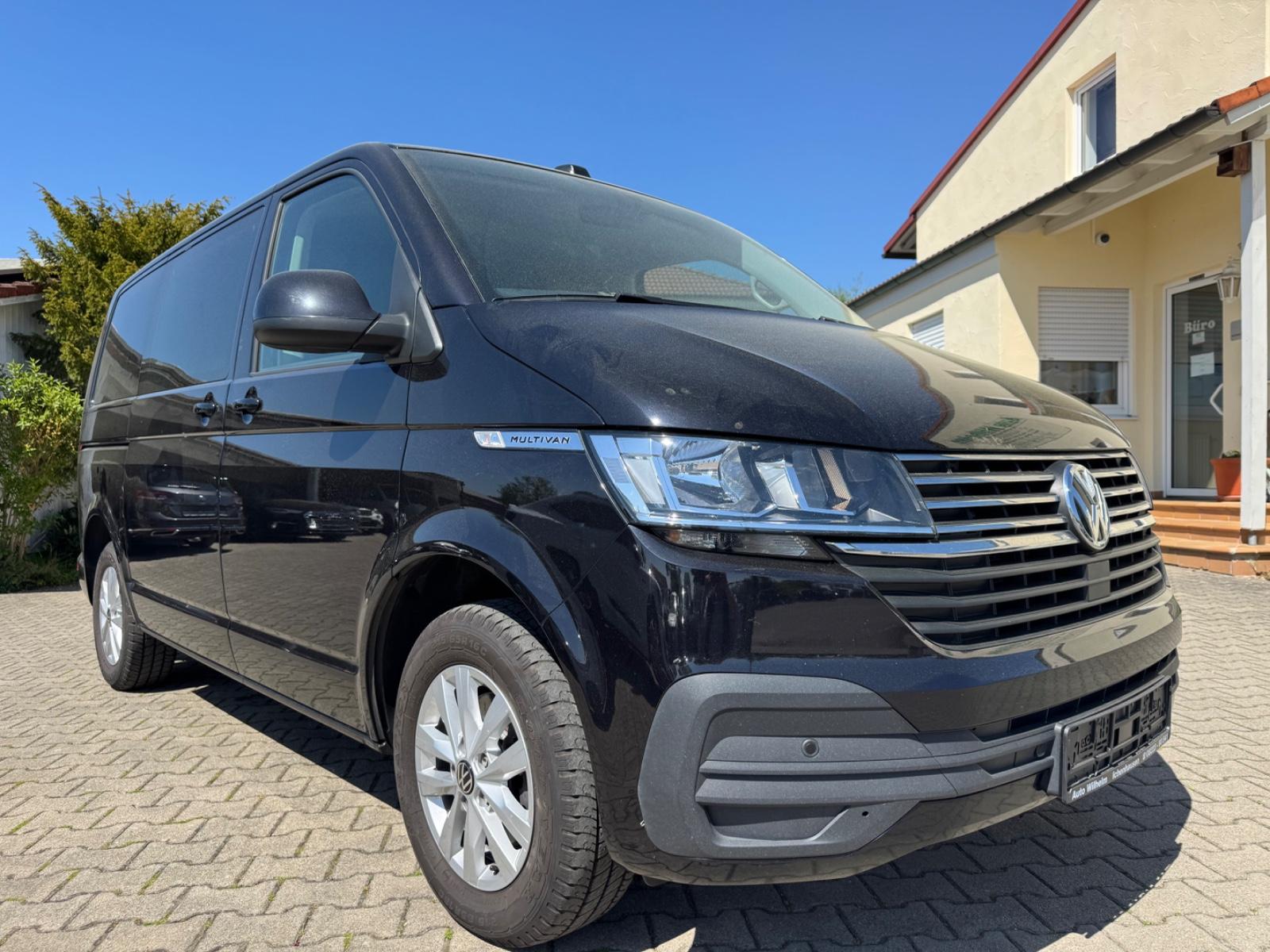 Volkswagen T6.1 Multivan Comf. AHK 2xTüre StHz Side 7 Sitze