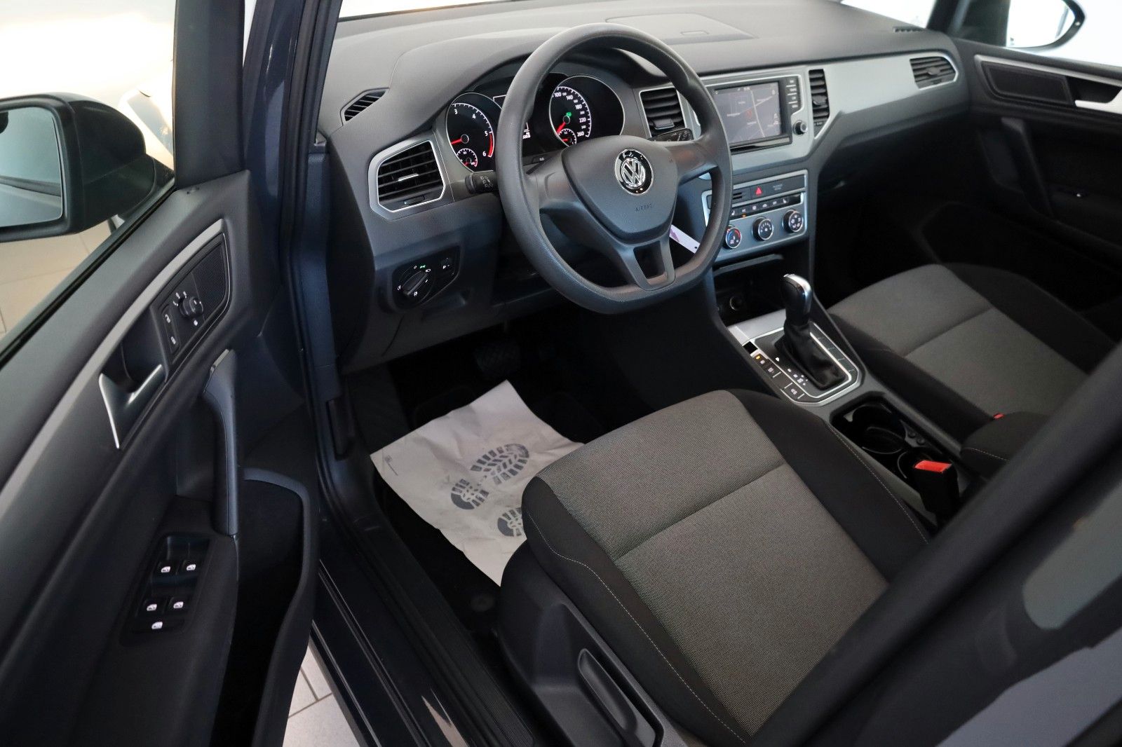Fahrzeugabbildung Volkswagen Golf Sportsvan VII Trendline Navi,SH,PDC,AHK