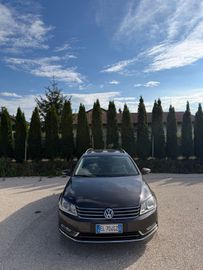 Volkswagen Passat - 2