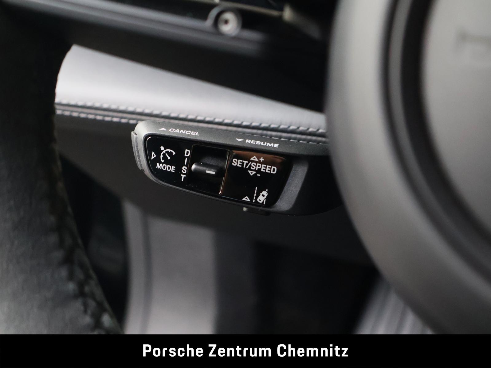 Porsche Taycan GTS HA-Lenkung;Massage;HD-Matrix;Head-Up