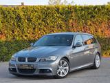 BMW 325i Touring*M SPORT*FACELIFT*AUT*LEDER*XENON* - BMW aus 2010: Kombi