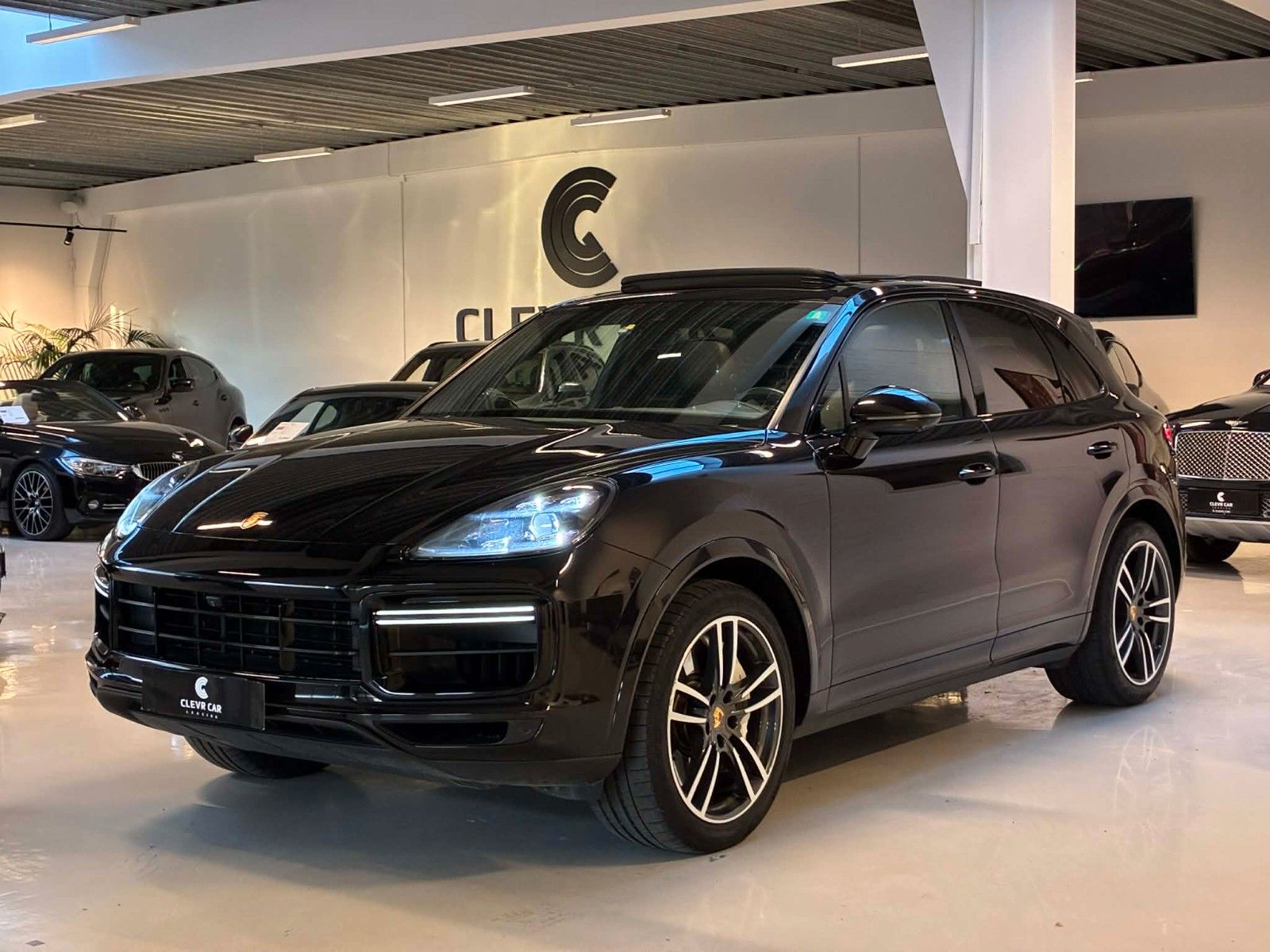 PORSCHE Cayenne Turbo+PANO+MEMO+360+BOSE+LUFT+NAVI+CHRON