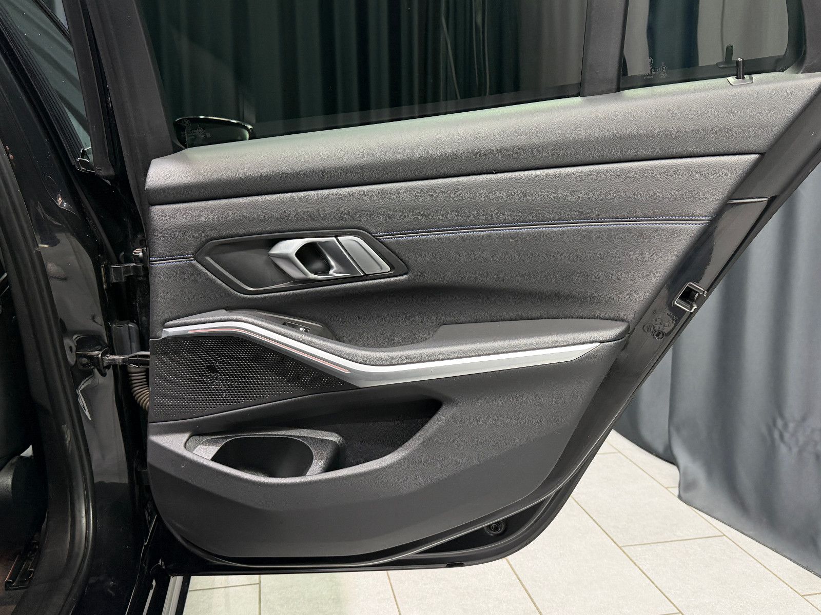 Fahrzeugabbildung BMW M340 i xDrive Touring |FACELIFT|HIFI|AHK|