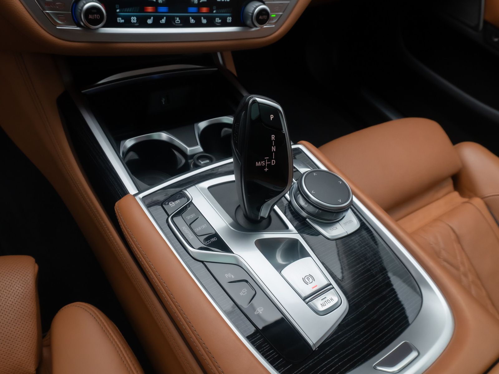 Fahrzeugabbildung BMW 750d xD M Sport 360&deg; Massage FondEnt Laser Voll