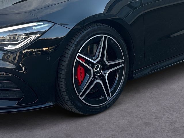 Mercedes-Benz CLA 35 AMG