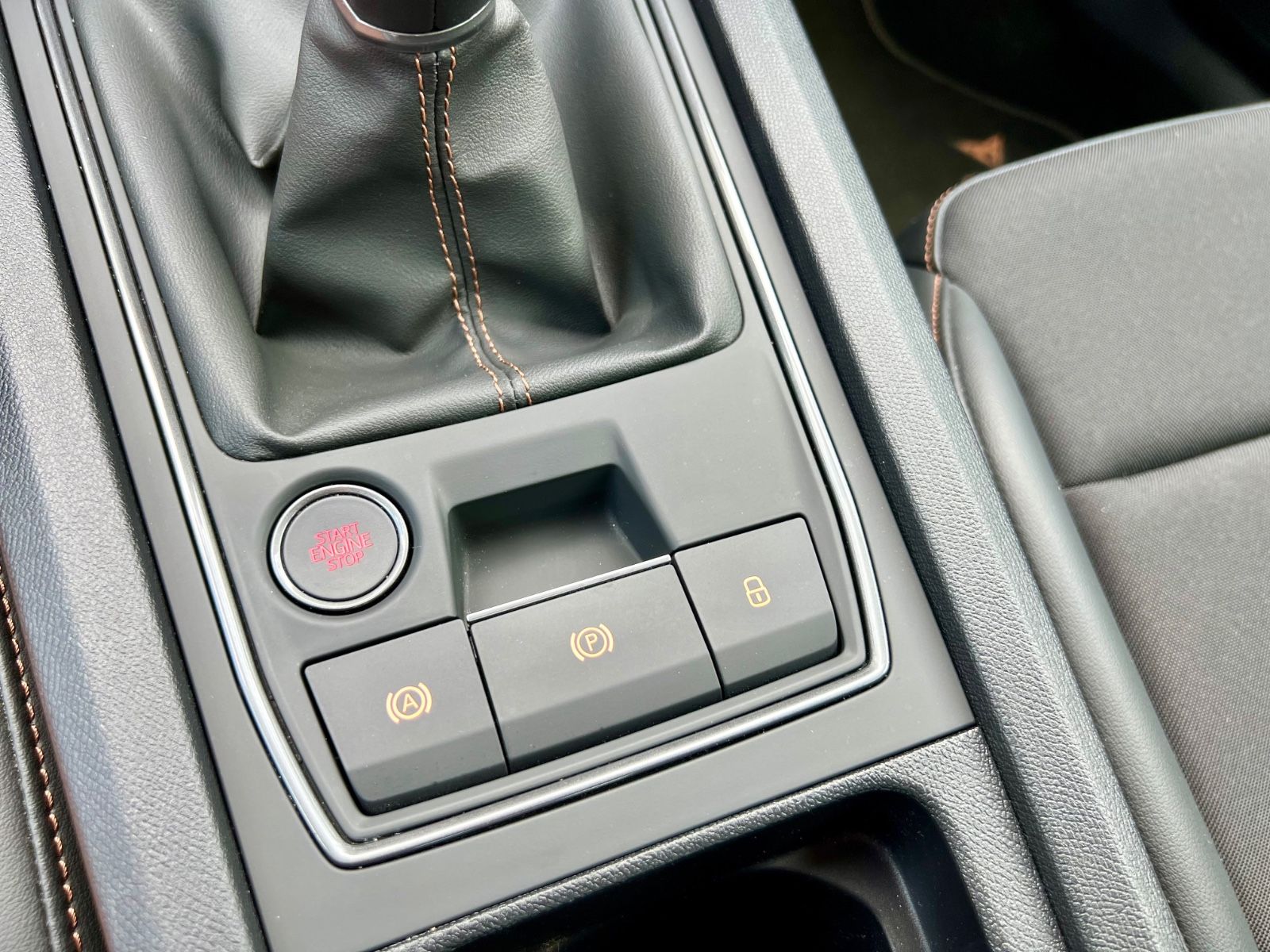 CUPRA Leon AAC LED ISOFIX L+R SENSOR