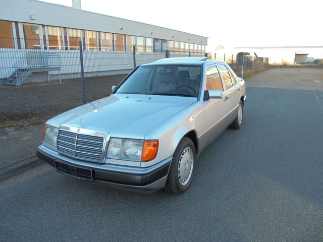 Mercedes-Benz 260 E  2.Hand H-Kennzeichen Tüv 12/2026