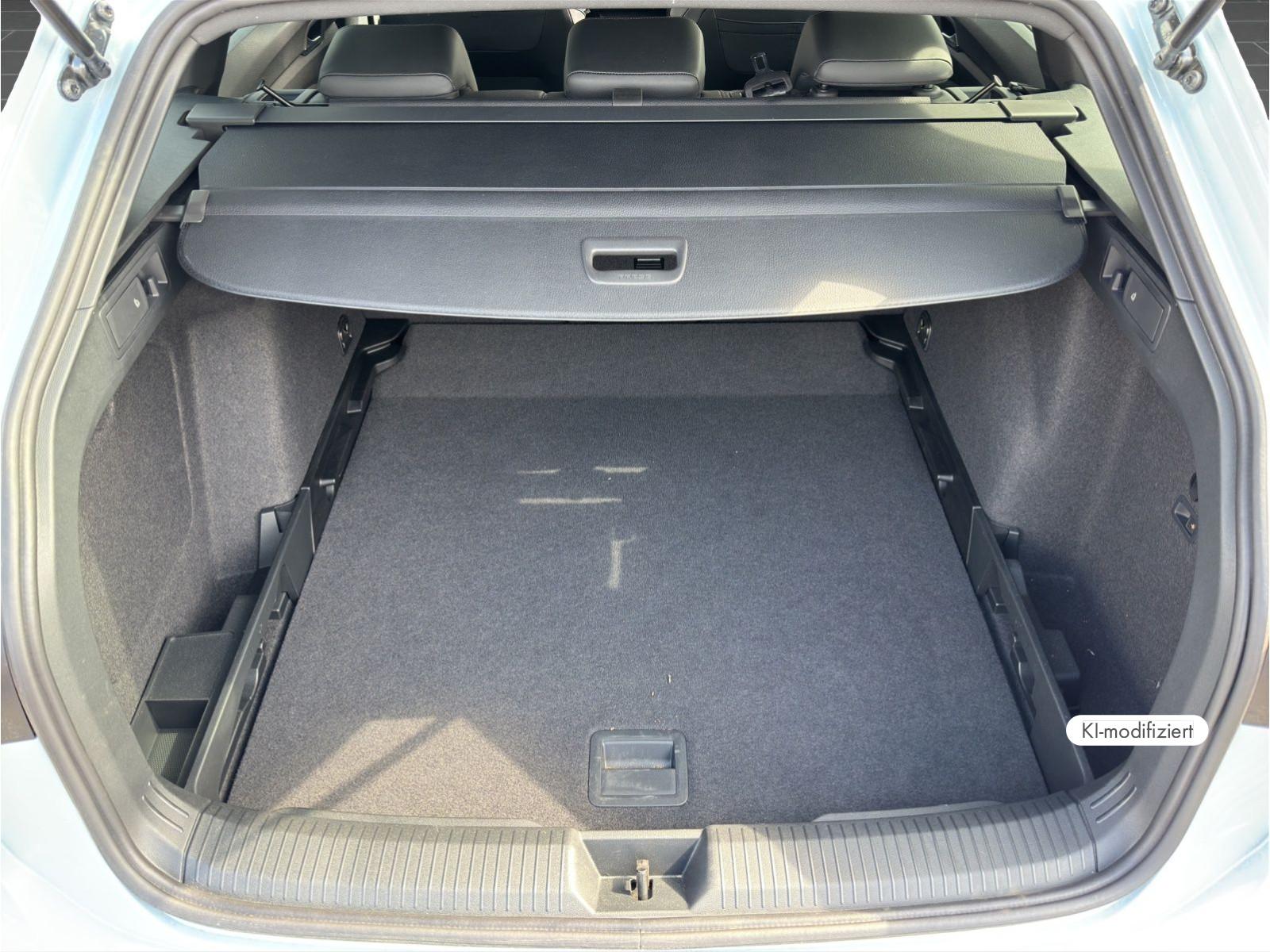 Volkswagen Golf VIII Variant R-Line DSG,BlackStyle,LED,AHK,, миниатюра 15