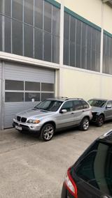 BMW X5 2004 3L. D. - BMW 520 SUV