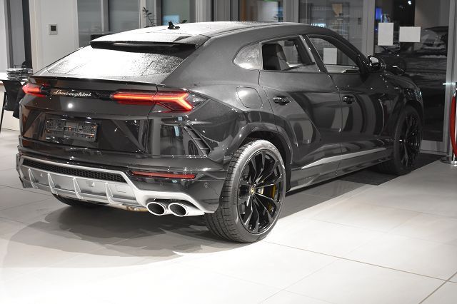 Fahrzeugabbildung Lamborghini Urus LP650 *PANO*Carbon*HeUp*22**Mietkauf*