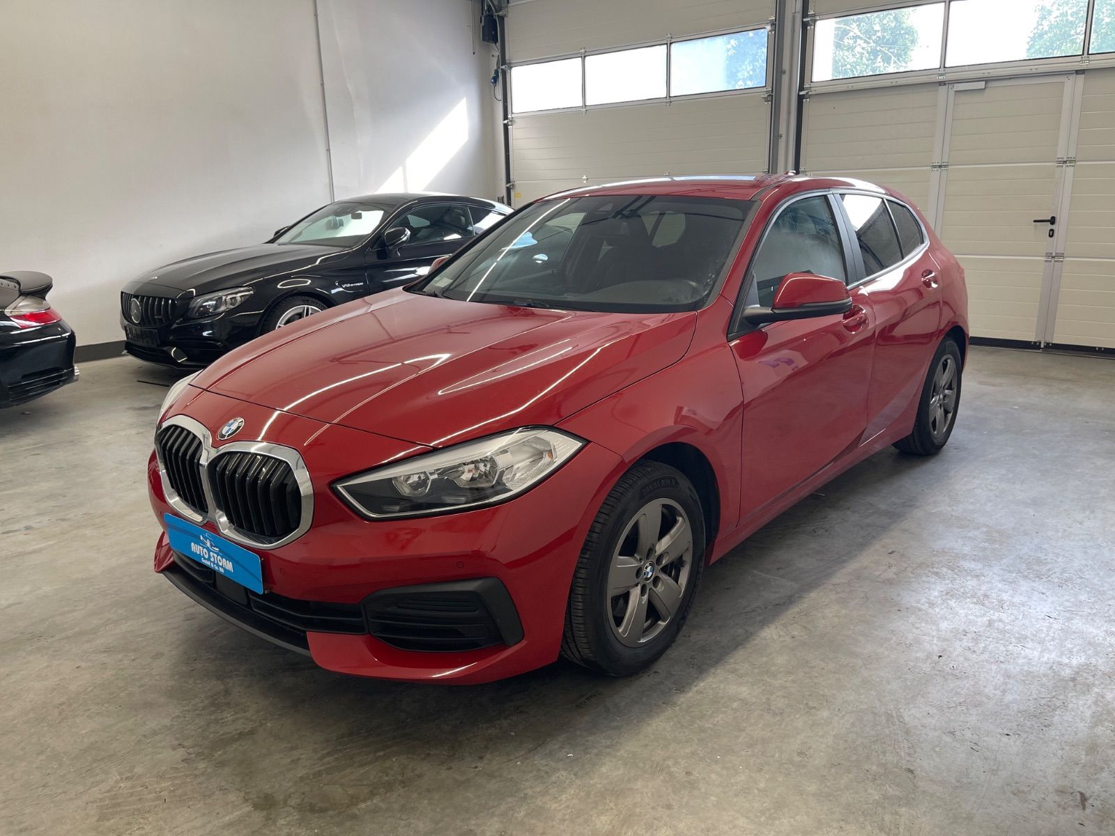 BMW 116d Limousine *M-LKRD*NAVI *SHZ*AHK*1-Hand